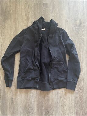 Pact Black Hooded Sweatshirt Size Medium